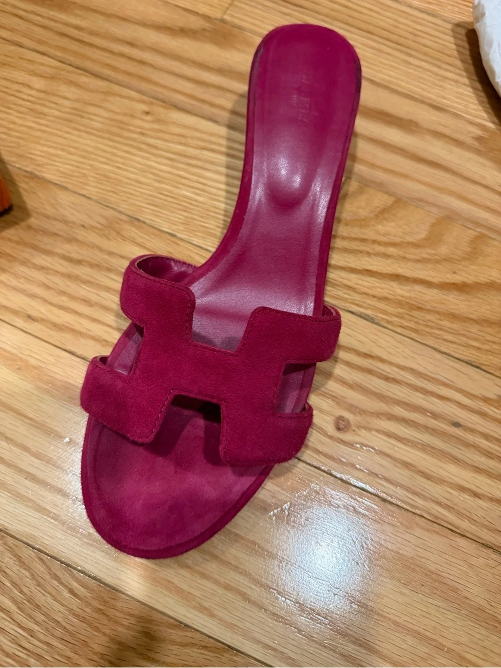 Hermès Fuchsia Suede Oran Sandals – Size 42 - Picture 16 of 17